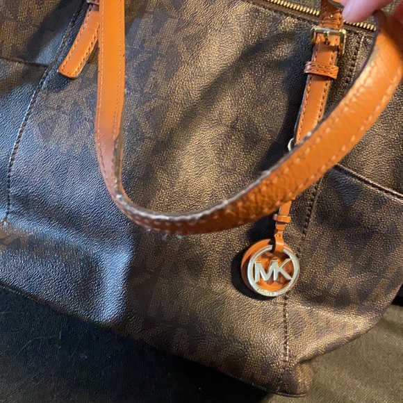 Michael Kors Summer Tote - Picture 2 of 2